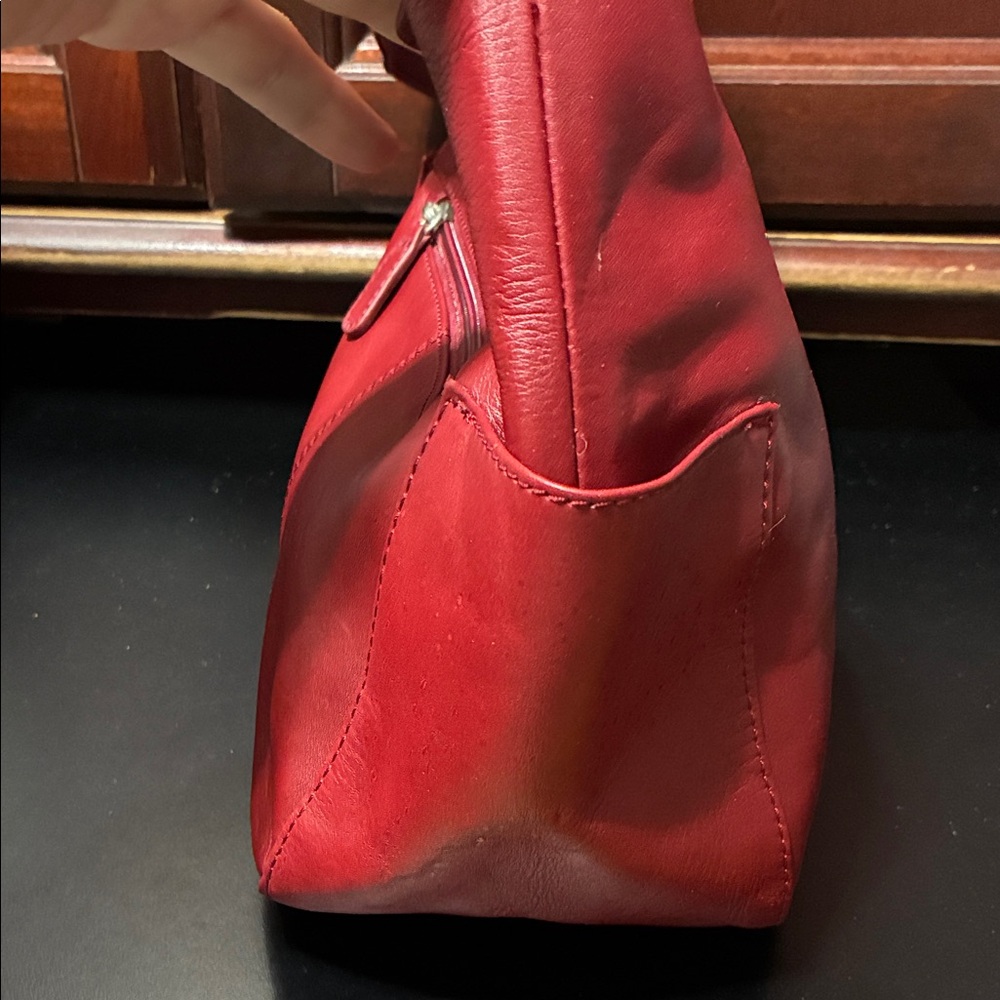 St. John’s Bay vintage Red Leather Shoulder Bag - Picture 7 of 16